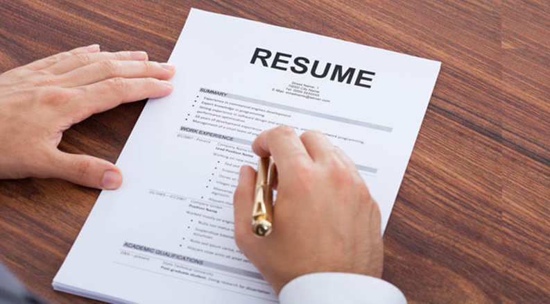 what do you need to become a professional resume writer